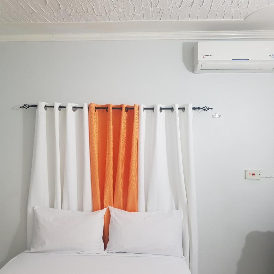 The Braemar Suite III New Kingston Eksteriør bilde
